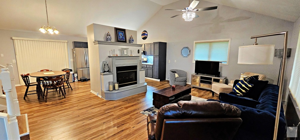 1 Wherry, Putnam, Illinois 61560, 3 Bedrooms Bedrooms, ,2 BathroomsBathrooms,House,For Sale,Wherry,202507477