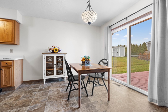 4414 SUNBURY, ROCKFORD, Illinois 61109, 3 Bedrooms Bedrooms, ,2 BathroomsBathrooms,House,For Sale,SUNBURY,202507480