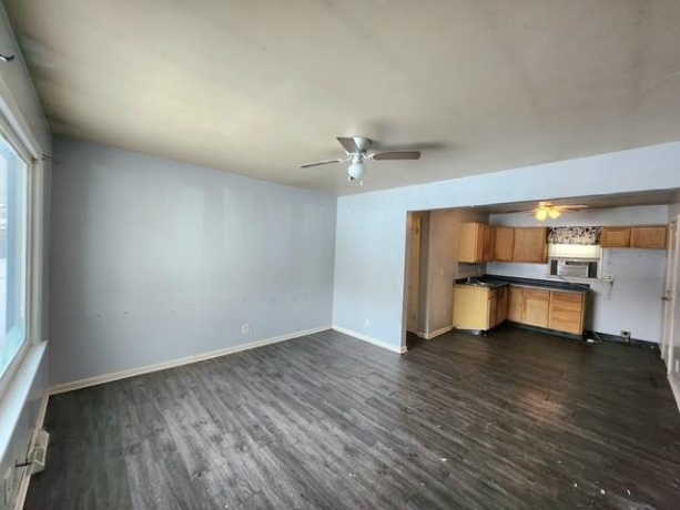 3326-28 Montrose, ROCKFORD, Illinois 61101, ,2 Units,For Sale,Montrose,202507483