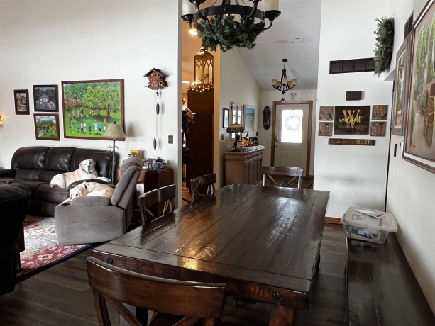 5176 Stephenson Street Road, FREEPORT, Illinois 61032, 3 Bedrooms Bedrooms, ,2 BathroomsBathrooms,House,For Sale,Stephenson Street Road,202507485