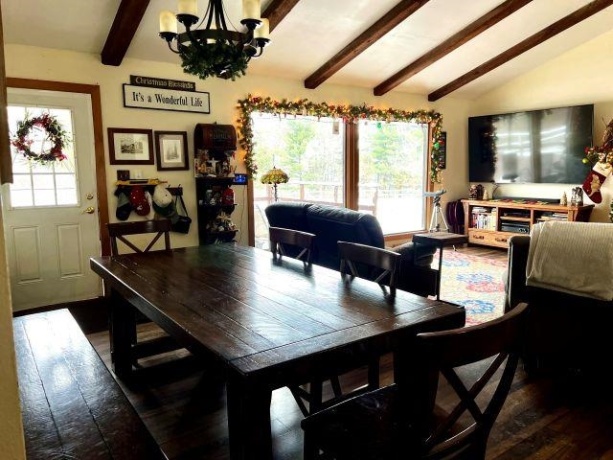 5176 Stephenson Street Road, FREEPORT, Illinois 61032, 3 Bedrooms Bedrooms, ,2 BathroomsBathrooms,House,For Sale,Stephenson Street Road,202507485