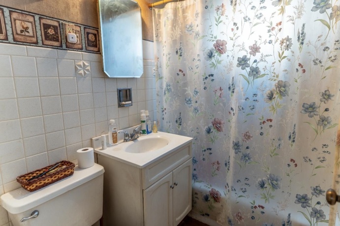 2911 18th, ROCKFORD, Illinois 61108, 2 Bedrooms Bedrooms, ,1 BathroomBathrooms,House,For Sale,18th,202507486