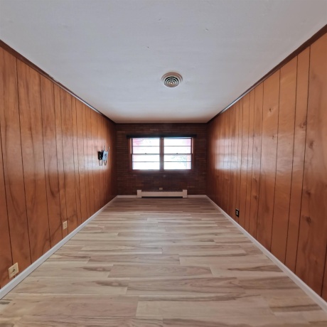 143 1st, Streator, Illinois 61364, 3 Bedrooms Bedrooms, ,3 BathroomsBathrooms,House,For Sale,1st,202507487