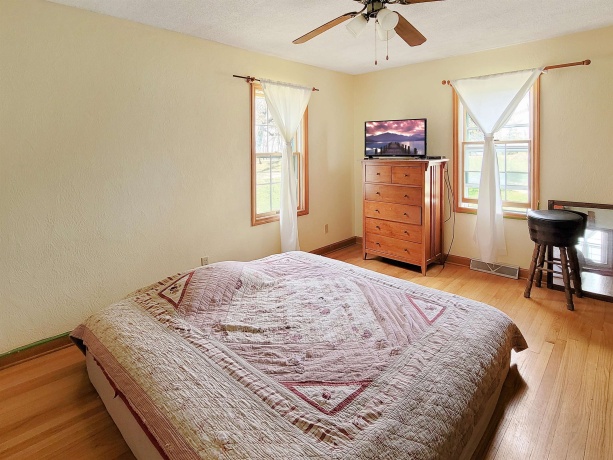 4459 Stagecoach, GALENA, Illinois 61036, 3 Bedrooms Bedrooms, ,2 BathroomsBathrooms,House,For Sale,Stagecoach,202502921