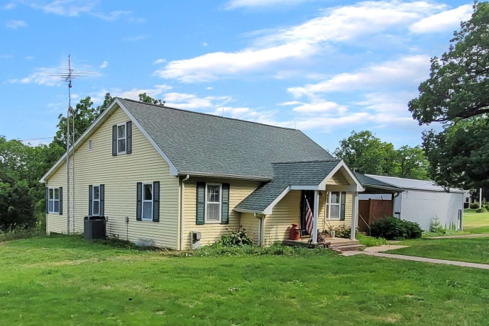 4459 Stagecoach, GALENA, Illinois 61036, 3 Bedrooms Bedrooms, ,2 BathroomsBathrooms,House,For Sale,Stagecoach,202502921