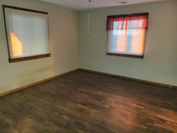 21882 410 East, SHEFFIELD, Illinois 61361, 2 Bedrooms Bedrooms, ,2 BathroomsBathrooms,House,For Sale,410 East,202507489