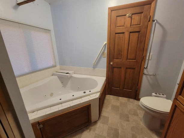 21882 410 East, SHEFFIELD, Illinois 61361, 2 Bedrooms Bedrooms, ,2 BathroomsBathrooms,House,For Sale,410 East,202507489