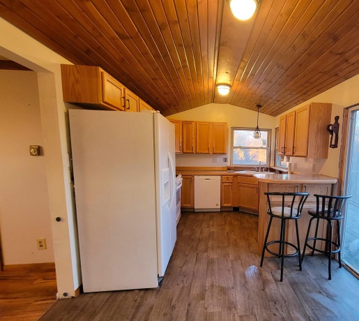 21882 410 East, SHEFFIELD, Illinois 61361, 2 Bedrooms Bedrooms, ,2 BathroomsBathrooms,House,For Sale,410 East,202507489