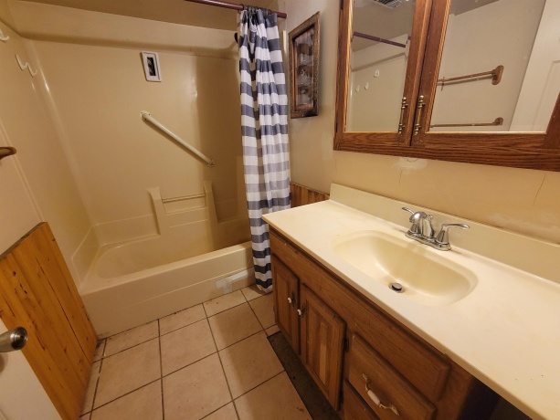 21882 410 East, SHEFFIELD, Illinois 61361, 2 Bedrooms Bedrooms, ,2 BathroomsBathrooms,House,For Sale,410 East,202507489