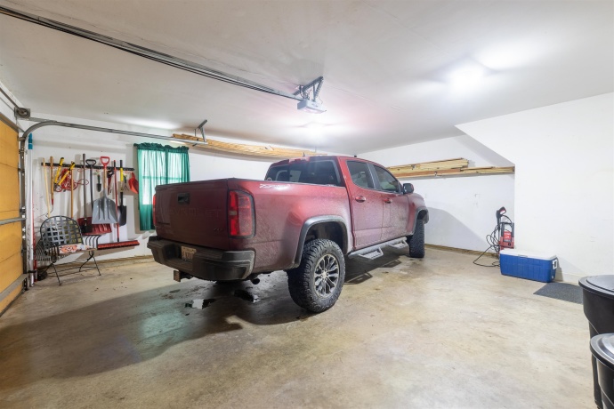 2 Canton, GALENA, Illinois 61036, 4 Bedrooms Bedrooms, ,3 BathroomsBathrooms,House,For Sale,Canton,202507497