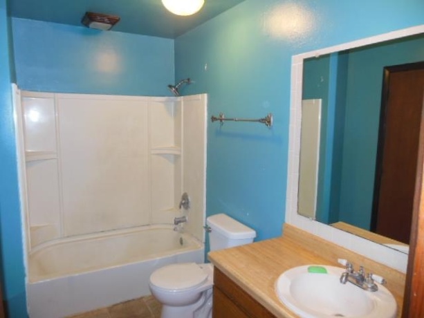 3329 Lookout, ROCKFORD, Illinois 61109, 3 Bedrooms Bedrooms, ,1 BathroomBathrooms,House,For Sale,Lookout,202507499