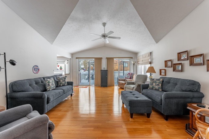 225 Secretariats Way, BELVIDERE, Illinois 61008, 3 Bedrooms Bedrooms, ,2 BathroomsBathrooms,Condominium,For Sale,Secretariats Way,202507501