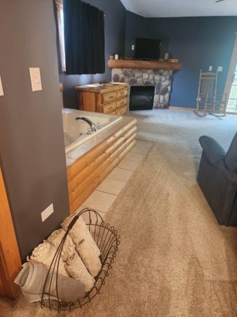 2643 Il Rt. 178 Unit Q-1, Utica, Illinois 61373, 2 Bedrooms Bedrooms, ,2 BathroomsBathrooms,Condominium,For Sale,Il Rt. 178 Unit Q-1,202507504