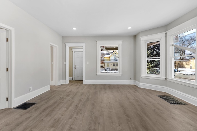 1204 6th, ROCKFORD, Illinois 61104, ,2 Units,For Sale,6th,202507507