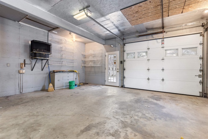 3044 LOUISE, ROCKFORD, Illinois 61103, 2 Bedrooms Bedrooms, ,1 BathroomBathrooms,House,For Sale,LOUISE,202507505