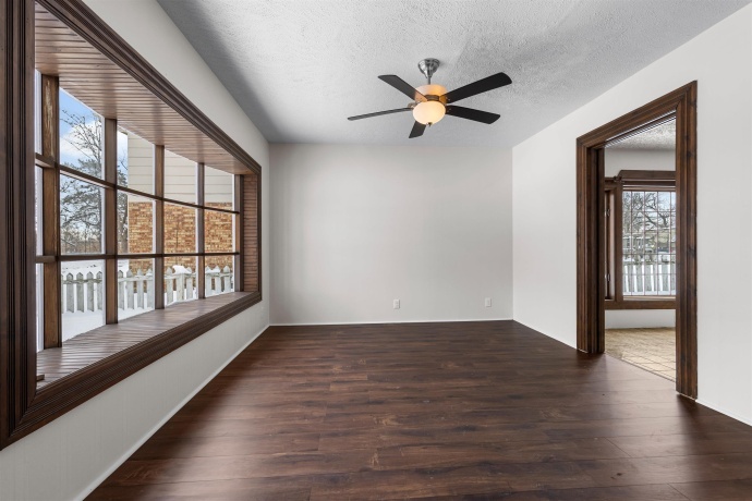 3044 LOUISE, ROCKFORD, Illinois 61103, 2 Bedrooms Bedrooms, ,1 BathroomBathrooms,House,For Sale,LOUISE,202507505