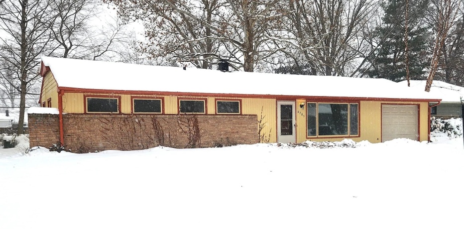 4705 Highcrest, ROCKFORD, Illinois 61107, 3 Bedrooms Bedrooms, ,1 BathroomBathrooms,House,For Sale,Highcrest,202507510