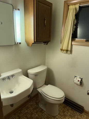 13 Stanton, SHANNON, Illinois 61078, 3 Bedrooms Bedrooms, ,1 BathroomBathrooms,House,For Sale,Stanton,202507511