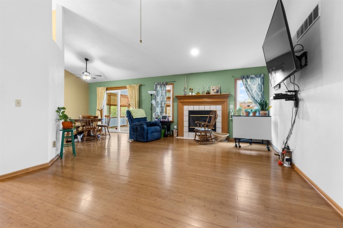 7801 HAWKS VIEW, MACHESNEY PARK, Illinois 61115, 3 Bedrooms Bedrooms, ,2 BathroomsBathrooms,House,For Sale,HAWKS VIEW,202506653