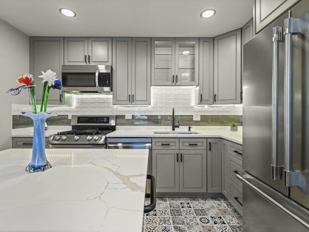 2205 Clover, ROCKFORD, Illinois 61102, 4 Bedrooms Bedrooms, ,2 BathroomsBathrooms,House,For Sale,Clover,202506103