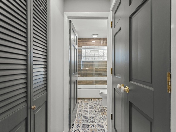 2205 Clover, ROCKFORD, Illinois 61102, 4 Bedrooms Bedrooms, ,2 BathroomsBathrooms,House,For Sale,Clover,202506103