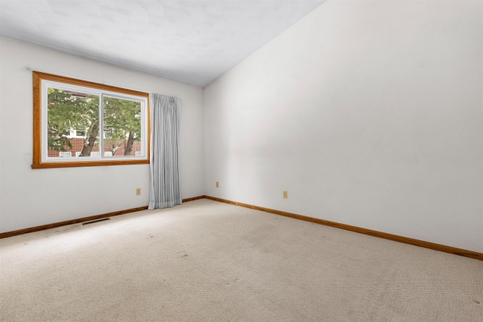 6644 North Point, ROCKFORD, Illinois 61108, 2 Bedrooms Bedrooms, ,2 BathroomsBathrooms,Condominium,For Sale,North Point,202507514