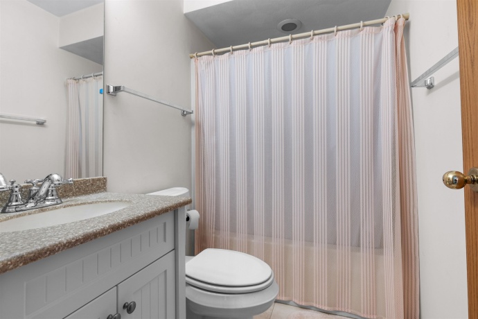 6644 North Point, ROCKFORD, Illinois 61108, 2 Bedrooms Bedrooms, ,2 BathroomsBathrooms,Condominium,For Sale,North Point,202507514