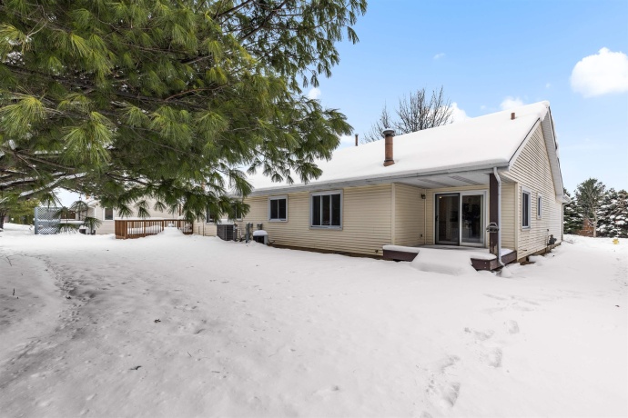 6644 North Point, ROCKFORD, Illinois 61108, 2 Bedrooms Bedrooms, ,2 BathroomsBathrooms,Condominium,For Sale,North Point,202507514