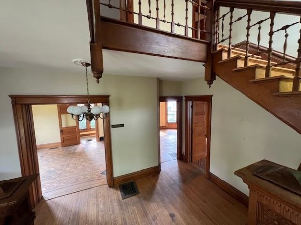 642 Stephenson, FREEPORT, Illinois 61032, 5 Bedrooms Bedrooms, ,2 BathroomsBathrooms,House,For Sale,Stephenson,202503196