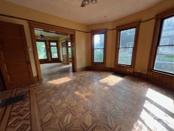 642 Stephenson, FREEPORT, Illinois 61032, 5 Bedrooms Bedrooms, ,2 BathroomsBathrooms,House,For Sale,Stephenson,202503196