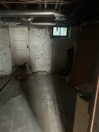 642 Stephenson, FREEPORT, Illinois 61032, 5 Bedrooms Bedrooms, ,2 BathroomsBathrooms,House,For Sale,Stephenson,202503196