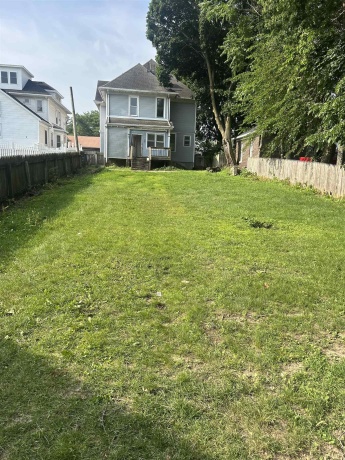 642 Stephenson, FREEPORT, Illinois 61032, 5 Bedrooms Bedrooms, ,2 BathroomsBathrooms,House,For Sale,Stephenson,202503196