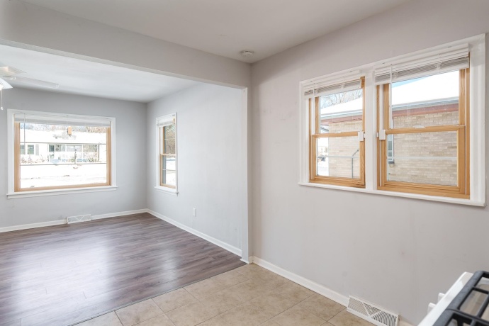 1620 PIERCE, ROCKFORD, Illinois 61103, 2 Bedrooms Bedrooms, ,1 BathroomBathrooms,House,For Sale,PIERCE,202507520