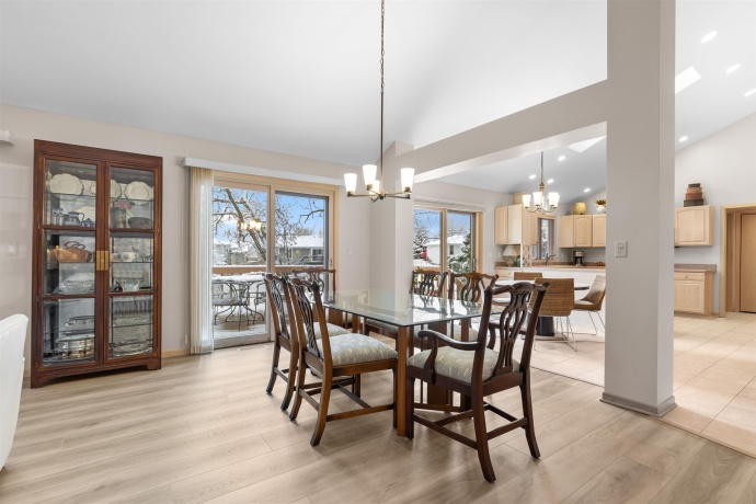 5933 HERITAGE, LOVES PARK, Illinois 61111, 2 Bedrooms Bedrooms, ,2 BathroomsBathrooms,Condominium,For Sale,HERITAGE,202507523