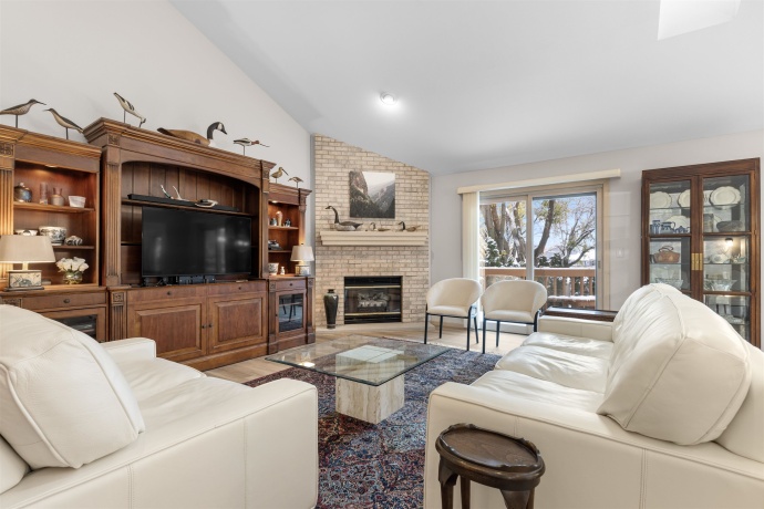 5933 HERITAGE, LOVES PARK, Illinois 61111, 2 Bedrooms Bedrooms, ,2 BathroomsBathrooms,Condominium,For Sale,HERITAGE,202507523