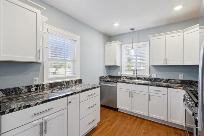 415 Logan, ROCKFORD, Illinois 61103, 3 Bedrooms Bedrooms, ,1 BathroomBathrooms,House,For Sale,Logan,202505806