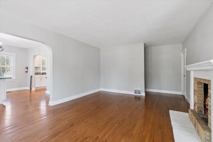 415 Logan, ROCKFORD, Illinois 61103, 3 Bedrooms Bedrooms, ,1 BathroomBathrooms,House,For Sale,Logan,202505806