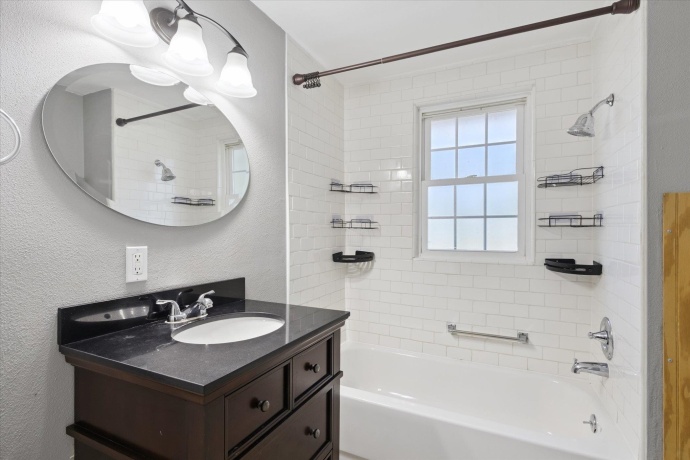 415 Logan, ROCKFORD, Illinois 61103, 3 Bedrooms Bedrooms, ,1 BathroomBathrooms,House,For Sale,Logan,202505806