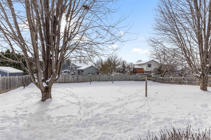 9931 Shore Drive, MACHESNEY PARK, Illinois 61115, 3 Bedrooms Bedrooms, ,1 BathroomBathrooms,House,For Sale,Shore Drive,202507422