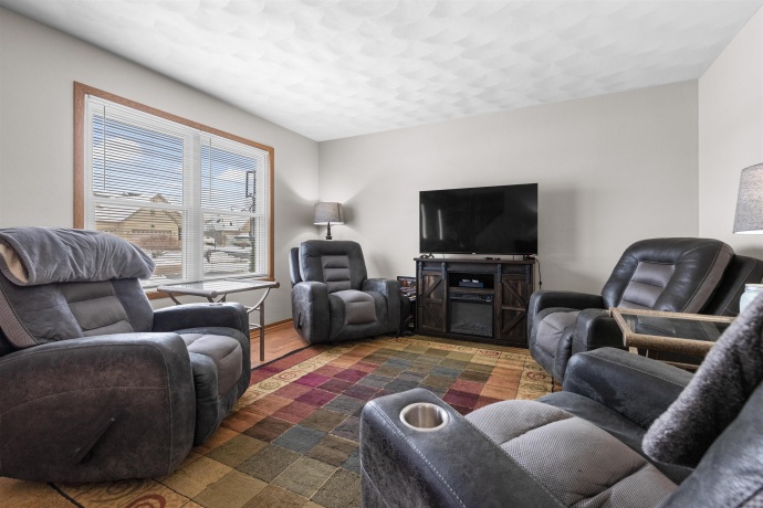 9931 Shore Drive, MACHESNEY PARK, Illinois 61115, 3 Bedrooms Bedrooms, ,1 BathroomBathrooms,House,For Sale,Shore Drive,202507422