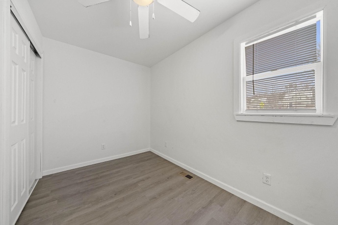 909-911 Ridge, ROCKFORD, Illinois 61103, ,5+ Units,For Sale,Ridge,202507527