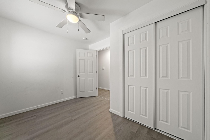 909-911 Ridge, ROCKFORD, Illinois 61103, ,5+ Units,For Sale,Ridge,202507527