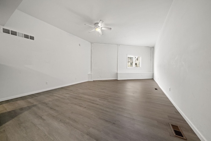 909-911 Ridge, ROCKFORD, Illinois 61103, ,5+ Units,For Sale,Ridge,202507527