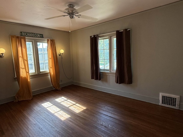 511 Richardson, ASHTON, Illinois 61006, 3 Bedrooms Bedrooms, ,1 BathroomBathrooms,House,For Sale,Richardson,202507530