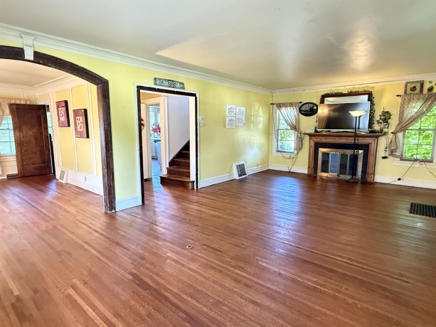 511 Richardson, ASHTON, Illinois 61006, 3 Bedrooms Bedrooms, ,1 BathroomBathrooms,House,For Sale,Richardson,202507530