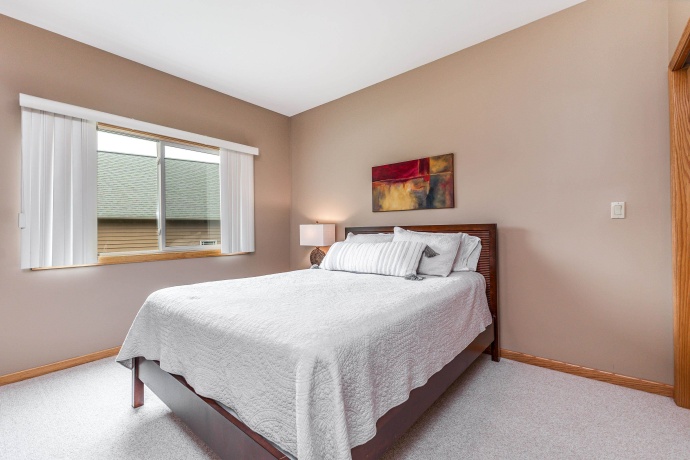 5 Gleneagle, GALENA, Illinois 61036, 4 Bedrooms Bedrooms, ,4 BathroomsBathrooms,House,For Sale,Gleneagle,202503542