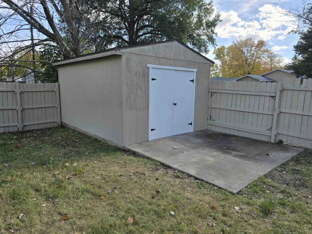 131 Barsi, MACOMB, Illinois 61455, 3 Bedrooms Bedrooms, ,1 BathroomBathrooms,House,For Sale,Barsi,202507533