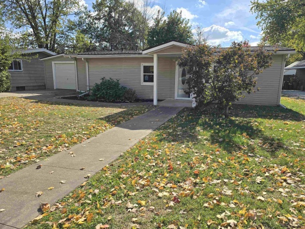 131 Barsi, MACOMB, Illinois 61455, 3 Bedrooms Bedrooms, ,1 BathroomBathrooms,House,For Sale,Barsi,202507533