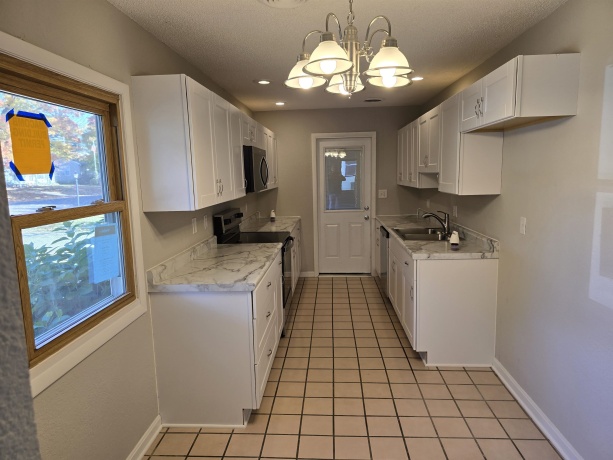 131 Barsi, MACOMB, Illinois 61455, 3 Bedrooms Bedrooms, ,1 BathroomBathrooms,House,For Sale,Barsi,202507533