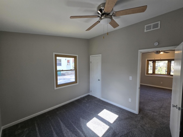 131 Barsi, MACOMB, Illinois 61455, 3 Bedrooms Bedrooms, ,1 BathroomBathrooms,House,For Sale,Barsi,202507533